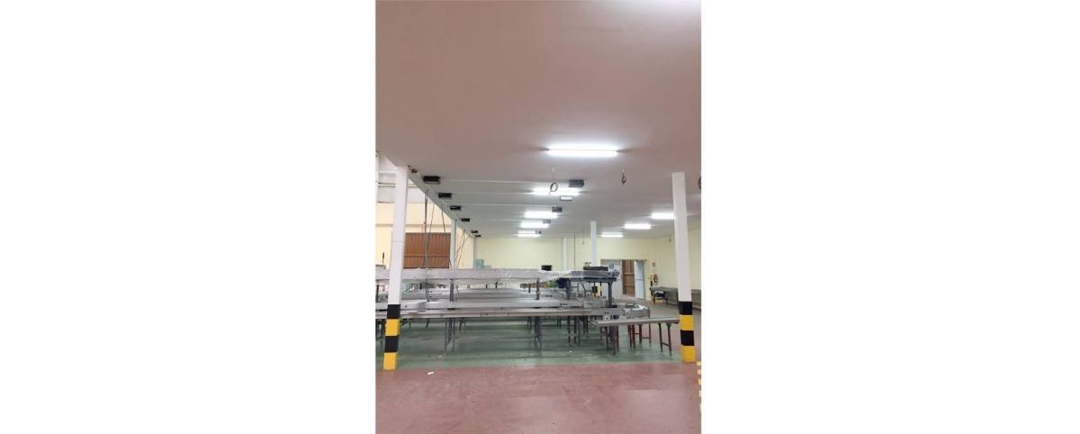 QLED LINEAL02